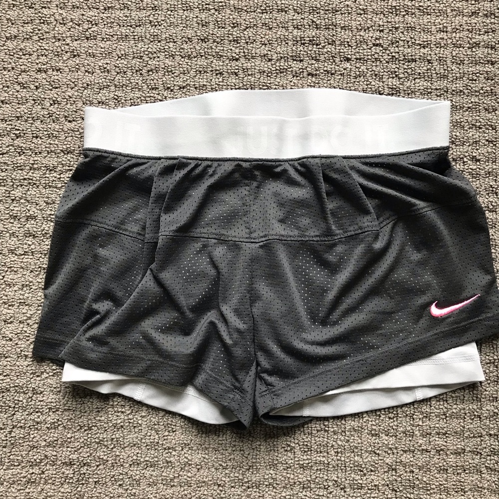 Nike women’s dri-fit shorts size small